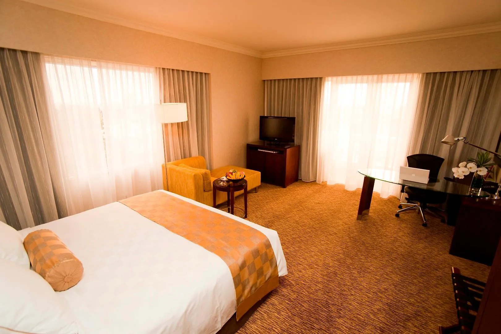 Equatorial Ho Chi Minh City 5*,