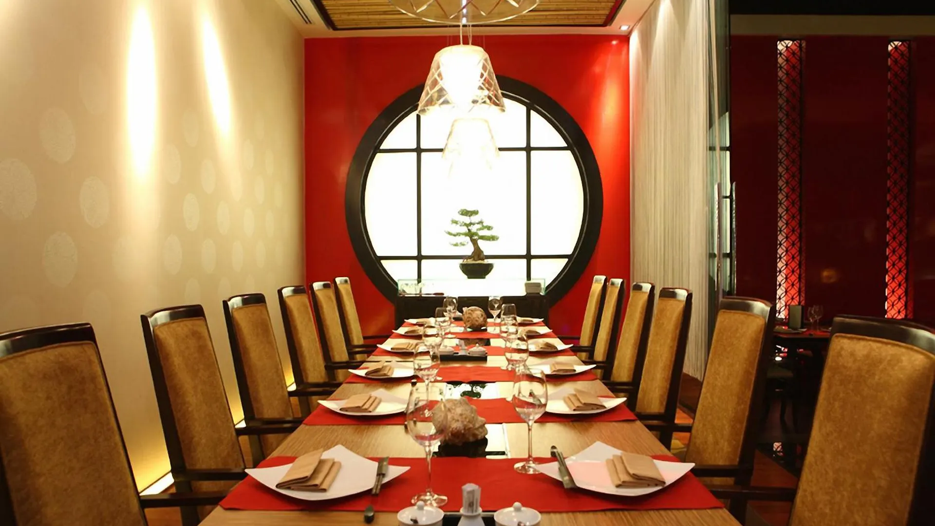 Equatorial Ho Chi Minh City 5*,